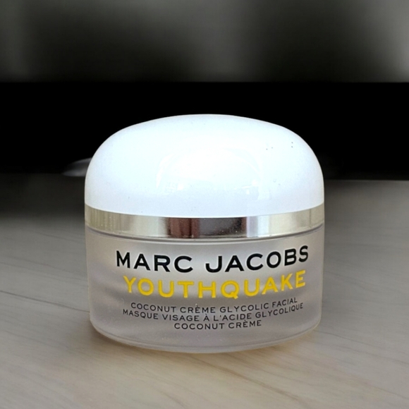Marc Jacobs | Youthquake Coconut Creme Glycolic Facial Masque - Picture 1 of 2